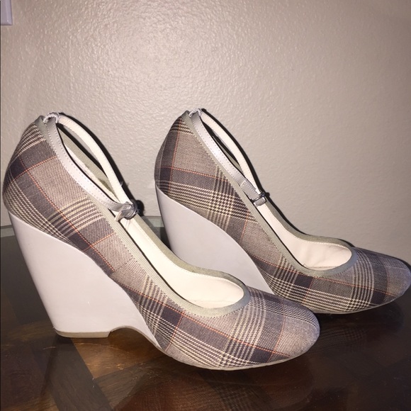 Sam Edelman Plaid Wedge - Picture 3 of 3